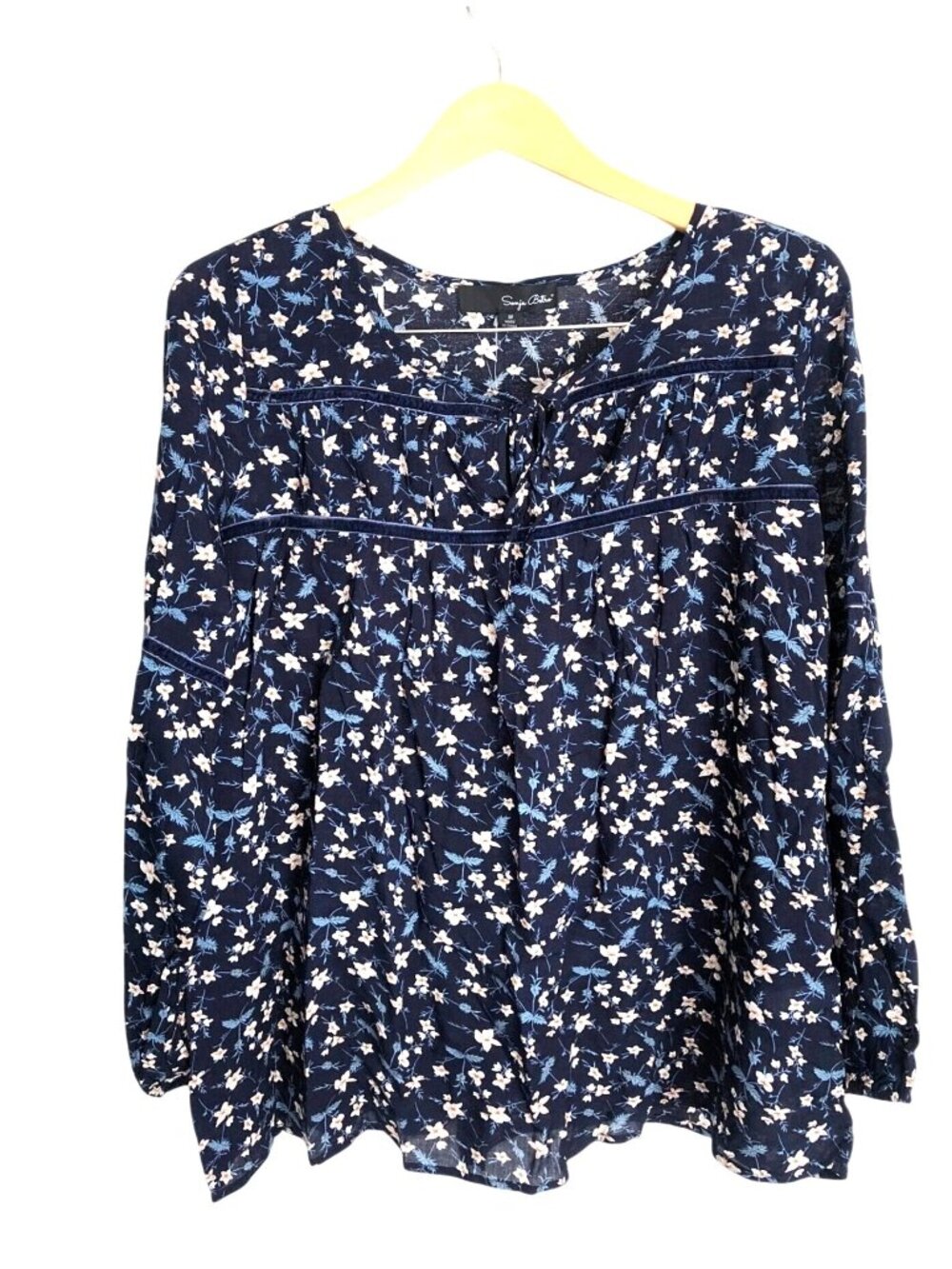 SONJA BETRO- WOMENS BLUE FLORAL LONG SLEEVE LIGHT WEIGHT TOP SIZE MEDIUM-NWT